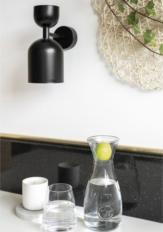 SUPURU W lampe murale / applique murale ajustable bleue avec tube noir