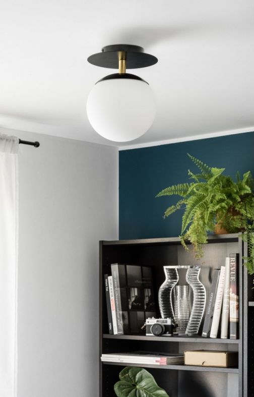 PLAAT C applique murale noire / applique murale avec laiton