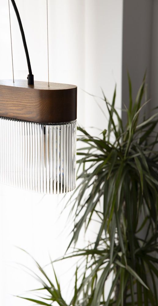 FLUMINA A Lampe suspendue en noyer
