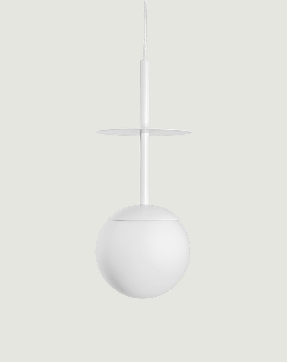 PLAAT Lampe suspendue blanche avec laiton