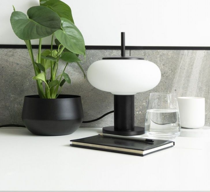 Lampe de table TORNI ST noire