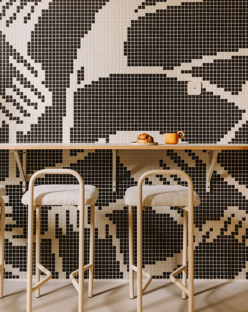 LUV hocker
Rembourrage : Arden 01
Cadre : Milky Way