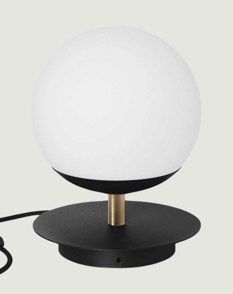 PLAAT ST lampe de table noire avec laiton