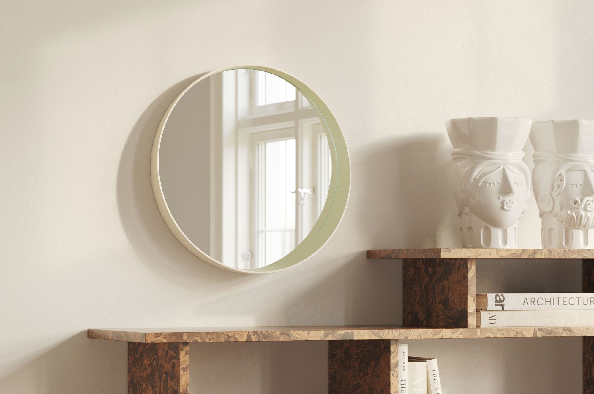 Miroir LULO Ø41 cm
Couleur : Voie lactée