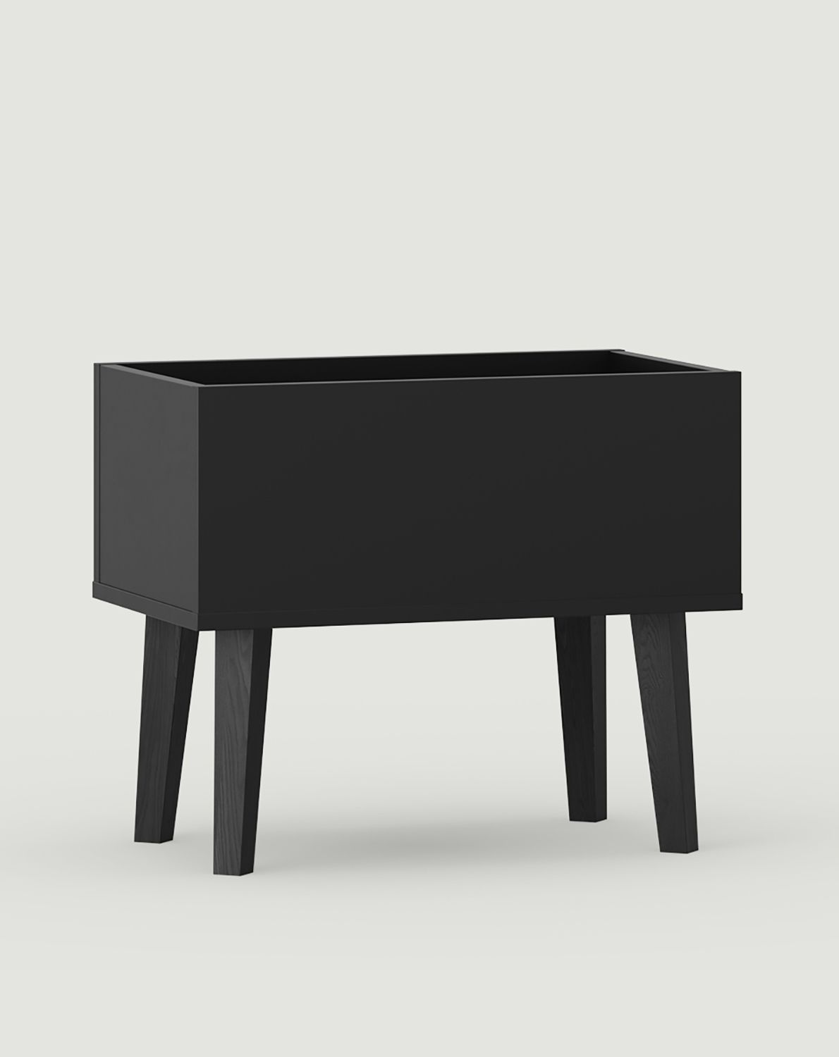 Cache-pot FENRIS sur pieds en bois DF03
Couleur : Onyx noir
Pied : pin trapézoïdal noir